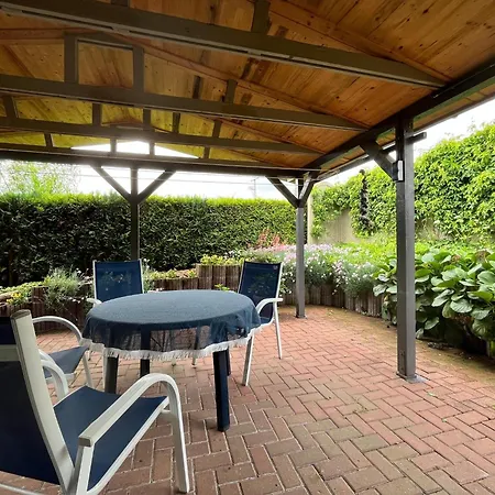 Fabulous In Near Sea Holiday home
